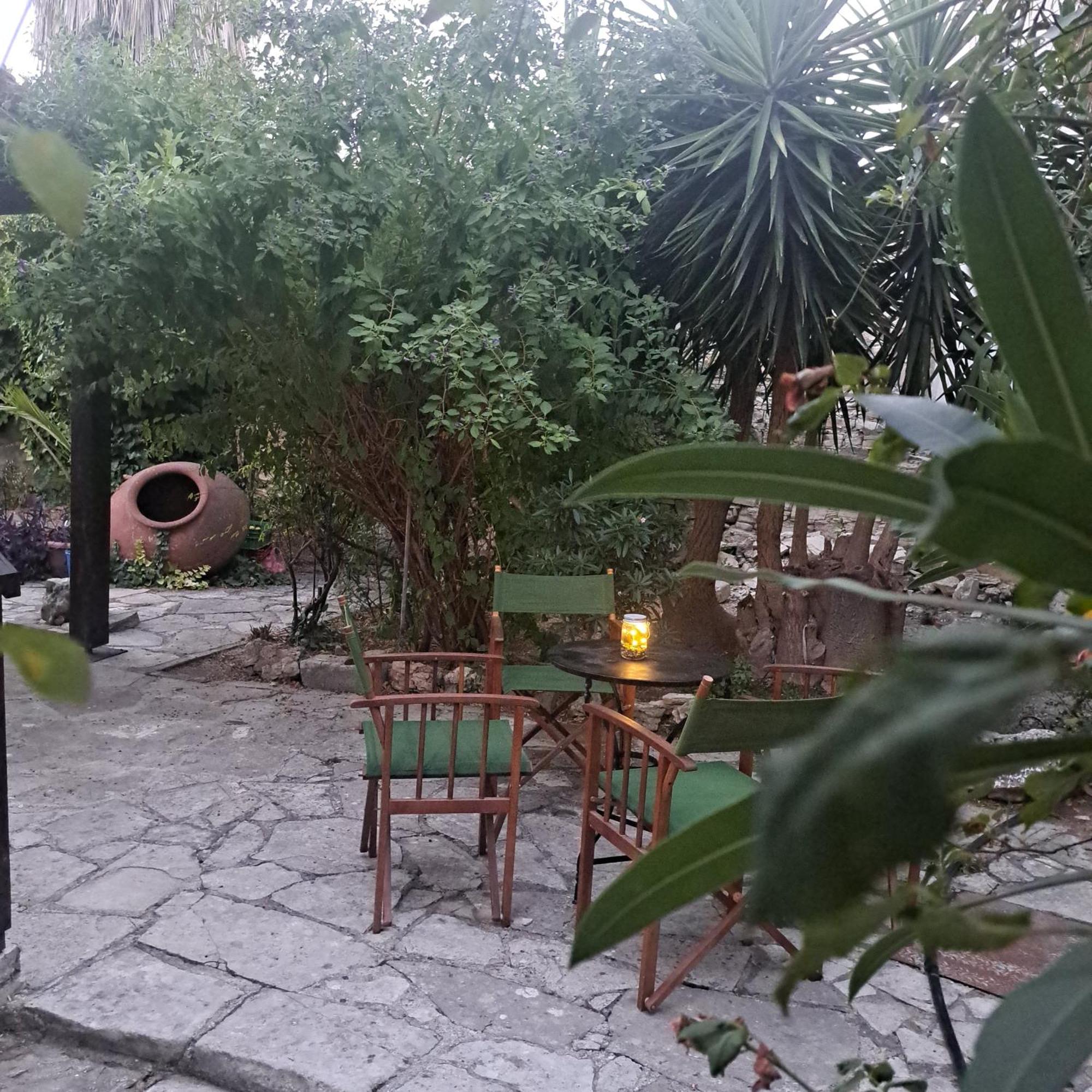 Liakoto Guest House Panayia Bagian luar foto