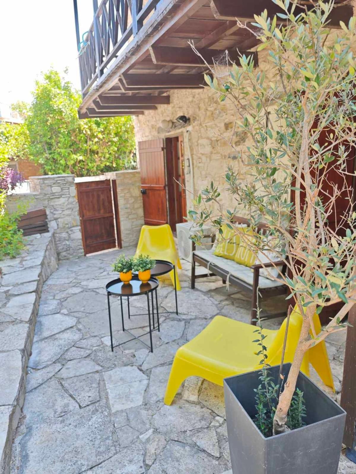 Liakoto Guest House Panayia Bagian luar foto