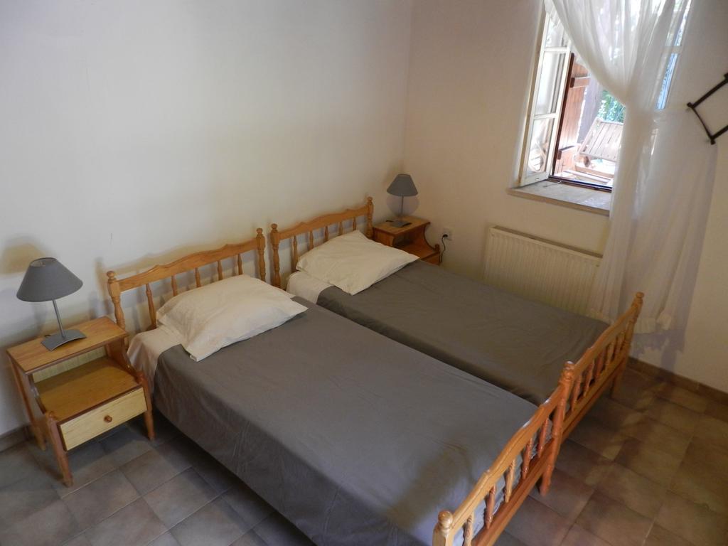 Liakoto Guest House Panayia Bagian luar foto